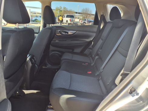 Used 2020 Nissan Rogue S w/ Special Edition Package image 17