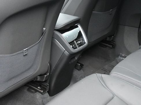 New 2025 Volvo EX90 Ultra AWD/4WD image 17