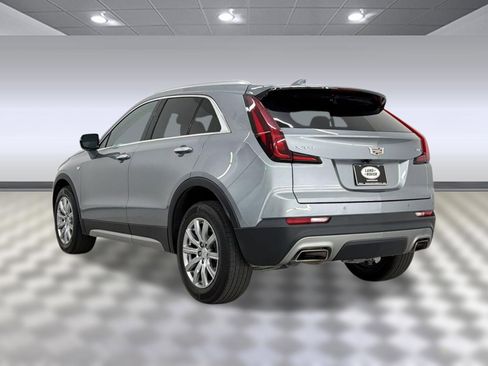 Used 2023 Cadillac XT4 Premium Luxury FWD image 3