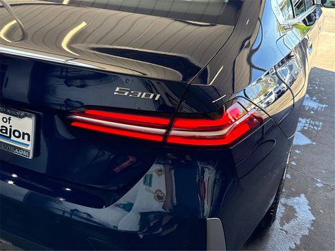 New 2026 BMW 530i image 17