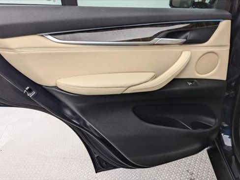 Used 2018 BMW X5 sDrive35i RWD image 16