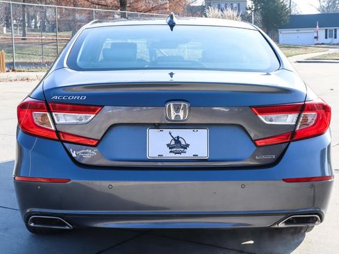 Used 2018 Honda Accord Touring image 20