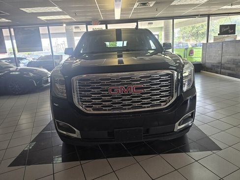 Used 2019 GMC Yukon Denali w/ Denali Ultimate Package AWD/4WD image 2