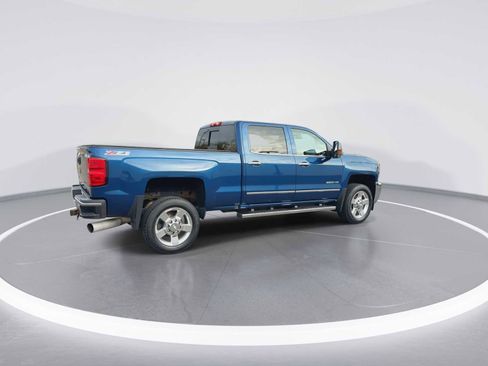 Used 2016 Chevrolet Silverado 2500 LTZ w/ Duramax Plus Package image 8