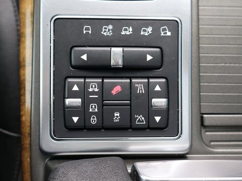 Used 2013 Land Rover Range Rover Sport HSE AWD/4WD image 19