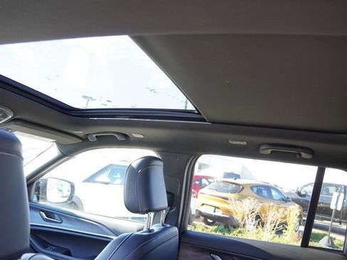 New 2025 Jeep Grand Cherokee Limited w/ Black Appearance Package image 12