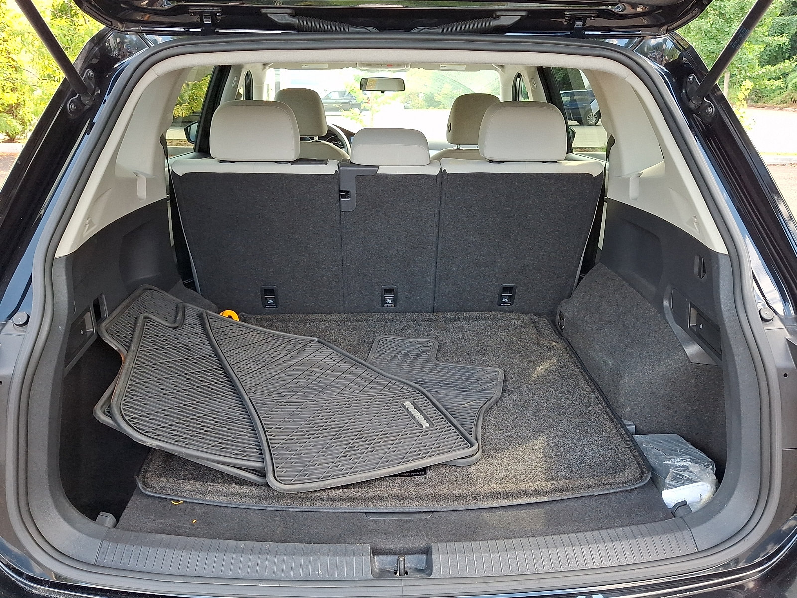 Used 2020 Volkswagen Tiguan S AWD/4WD image 25
