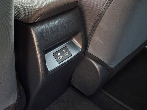 Used 2023 Toyota Corolla LE FWD image 17