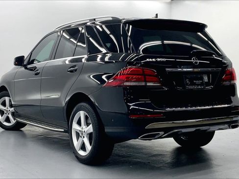 Used 2017 Mercedes-Benz GLE 350 4MATIC image 2
