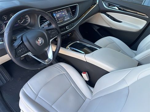 Used 2022 Buick Enclave Essence w/ Experience Buick Package image 11