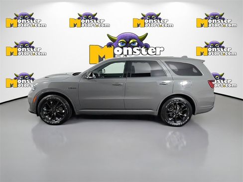 Used 2022 Dodge Durango R/T w/ Trailer Tow Group IV image 8