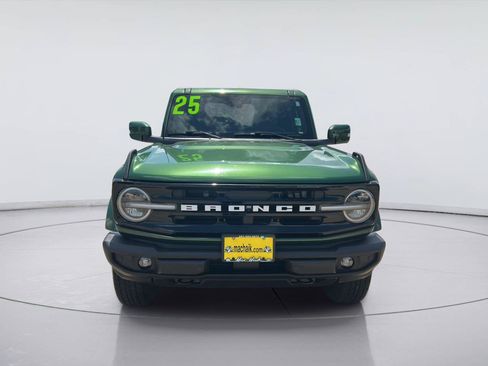 Certified 2025 Ford Bronco Outer Banks AWD/4WD image 2