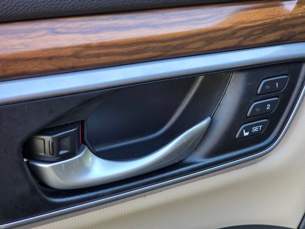 Certified 2017 Honda CR-V Touring image 25