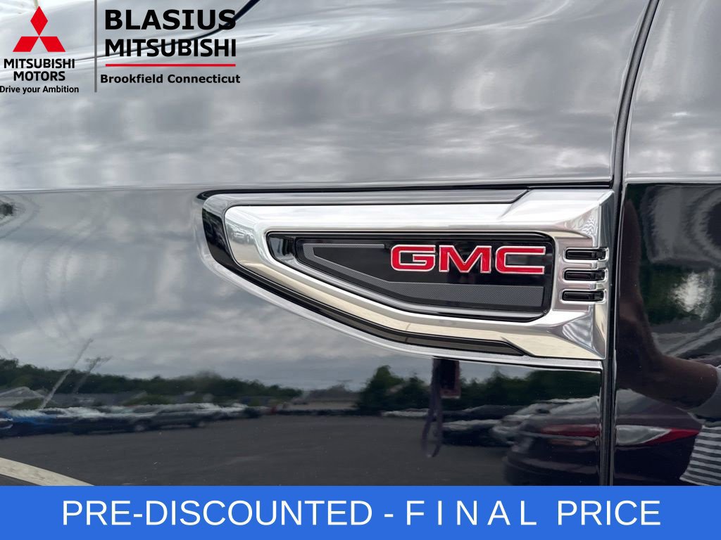 Used 2026 GMC Yukon Denali w/ Sun & Power Step Package AWD/4WD image 58