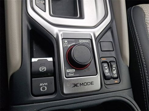 Used 2019 Subaru Forester Premium image 24