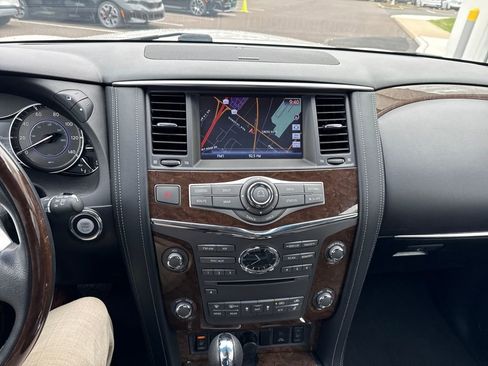 Used 2016 INFINITI QX80 Luxe w/ 22" Wheel Package image 14