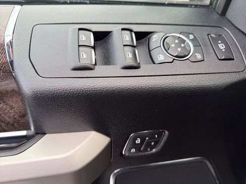 Used 2019 Ford F250 Lariat w/ Lariat Ultimate Package image 29