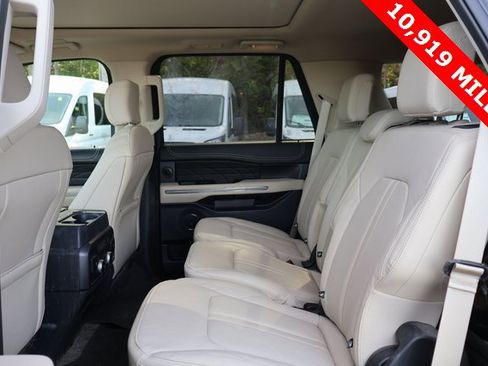 Used 2022 Ford Expedition Platinum image 14