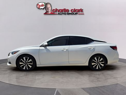 Used 2021 Nissan Sentra SV w/ SV Premium Package FWD image 2