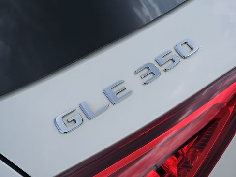 Used 2022 Mercedes-Benz GLE 350 4MATIC image 40