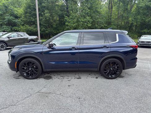 Used 2022 Mitsubishi Outlander SE AWD/4WD image 9