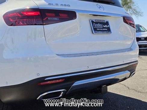 Used 2024 Mercedes-Benz GLS 450 4MATIC image 7