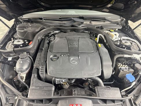 Used 2016 Mercedes-Benz E 350 Sedan image 38