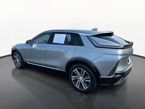 Certified 2024 Cadillac Lyriq Luxury AWD/4WD image 7