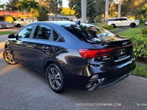 Used 2024 Kia Forte LXS FWD image 14