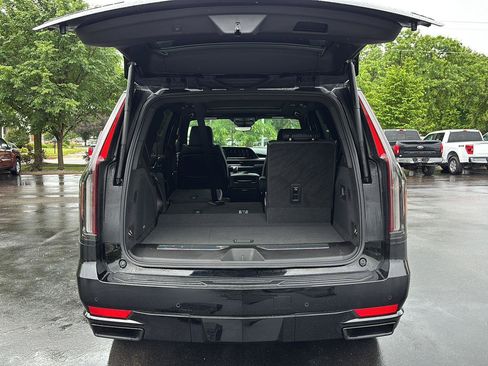 Used 2024 Cadillac Escalade Sport w/ LPO, ONYX Package AWD/4WD image 12