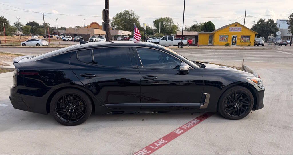 Used 2022 Kia Stinger GT-Line w/ Sun & Sound Package RWD image 5