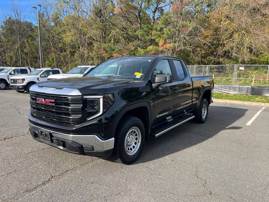 Used 2023 GMC Sierra 1500 Pro w/ Pro Value Package AWD/4WD image 1