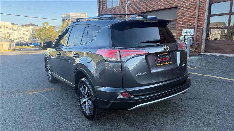 Used 2016 Toyota RAV4 XLE FWD image 18