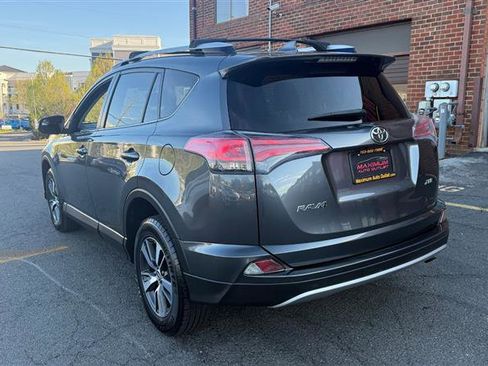 Used 2016 Toyota RAV4 XLE image 18