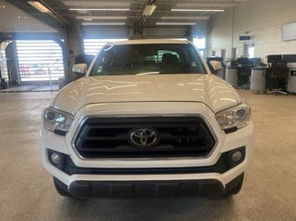 Used 2022 Toyota Tacoma SR5 RWD video 2