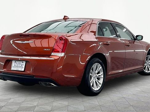 Used 2020 Chrysler 300 Touring L w/ 300 Premium Group RWD image 2