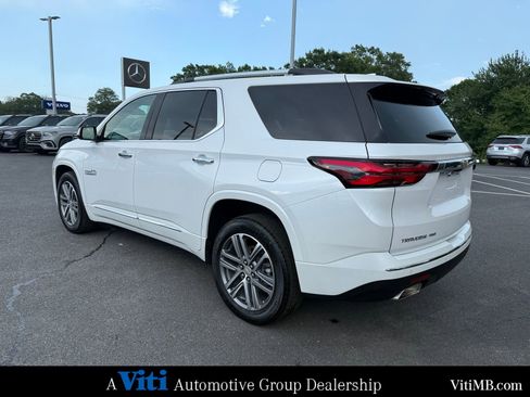 Used 2023 Chevrolet Traverse High Country image 6