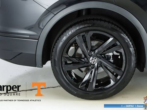 Used 2024 Volkswagen Tiguan SE R-Line FWD image 13