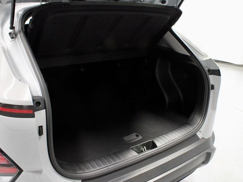 Used 2024 Hyundai Kona SEL AWD/4WD image 12