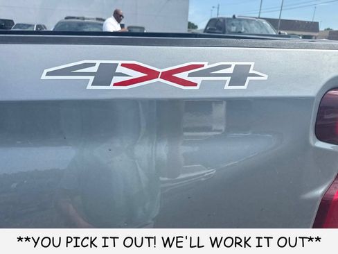 Used 2023 Chevrolet Silverado 1500 Custom AWD/4WD image 10