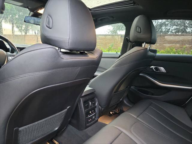 Used 2020 BMW 330i Sedan w/ Convenience Package RWD image 12