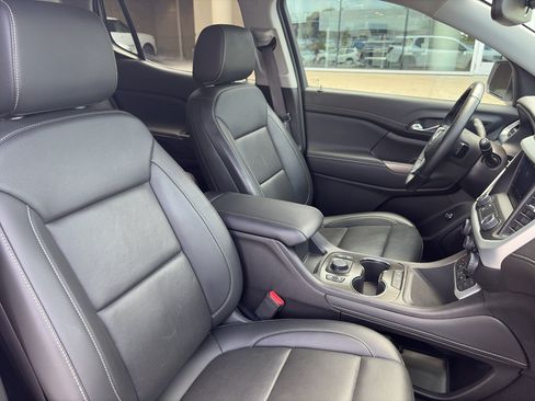 Used 2023 GMC Acadia SLT w/ Elevation Edition FWD image 14