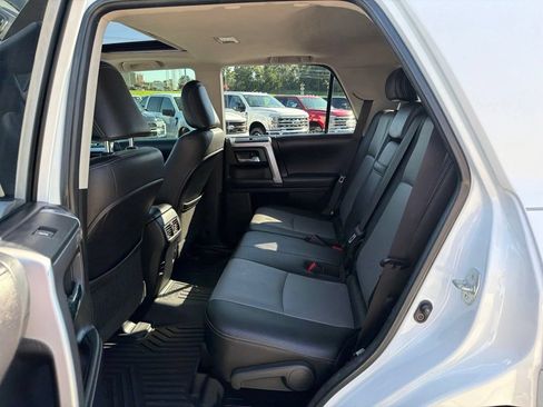 Used 2016 Toyota 4Runner SR5 Premium AWD/4WD image 14