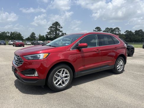 Used 2022 Ford Edge SEL w/ Convenience Package AWD/4WD image 4