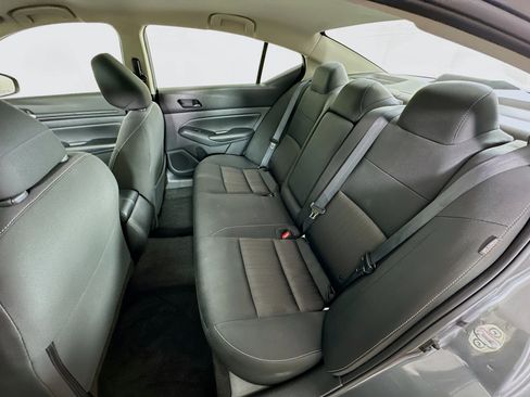 Used 2025 Nissan Altima 2.5 SV FWD image 26