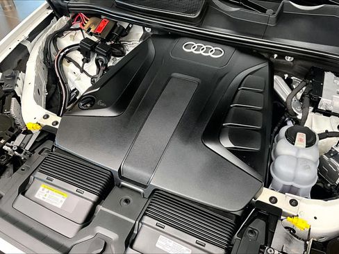 Used 2024 Audi Q7 2.0T Premium Plus AWD/4WD image 31