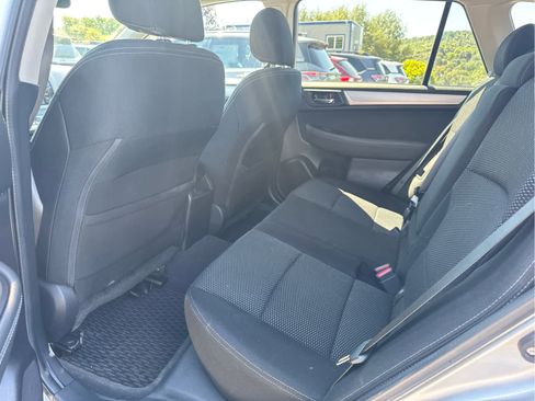 Used 2016 Subaru Outback 2.5i Premium AWD/4WD image 10