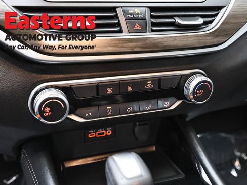 Used 2023 Nissan Altima 2.5 SV FWD image 20