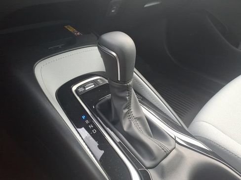 Used 2026 Toyota Corolla SE FWD image 15