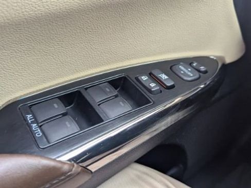 Used 2018 Toyota Avalon XLE Plus image 33